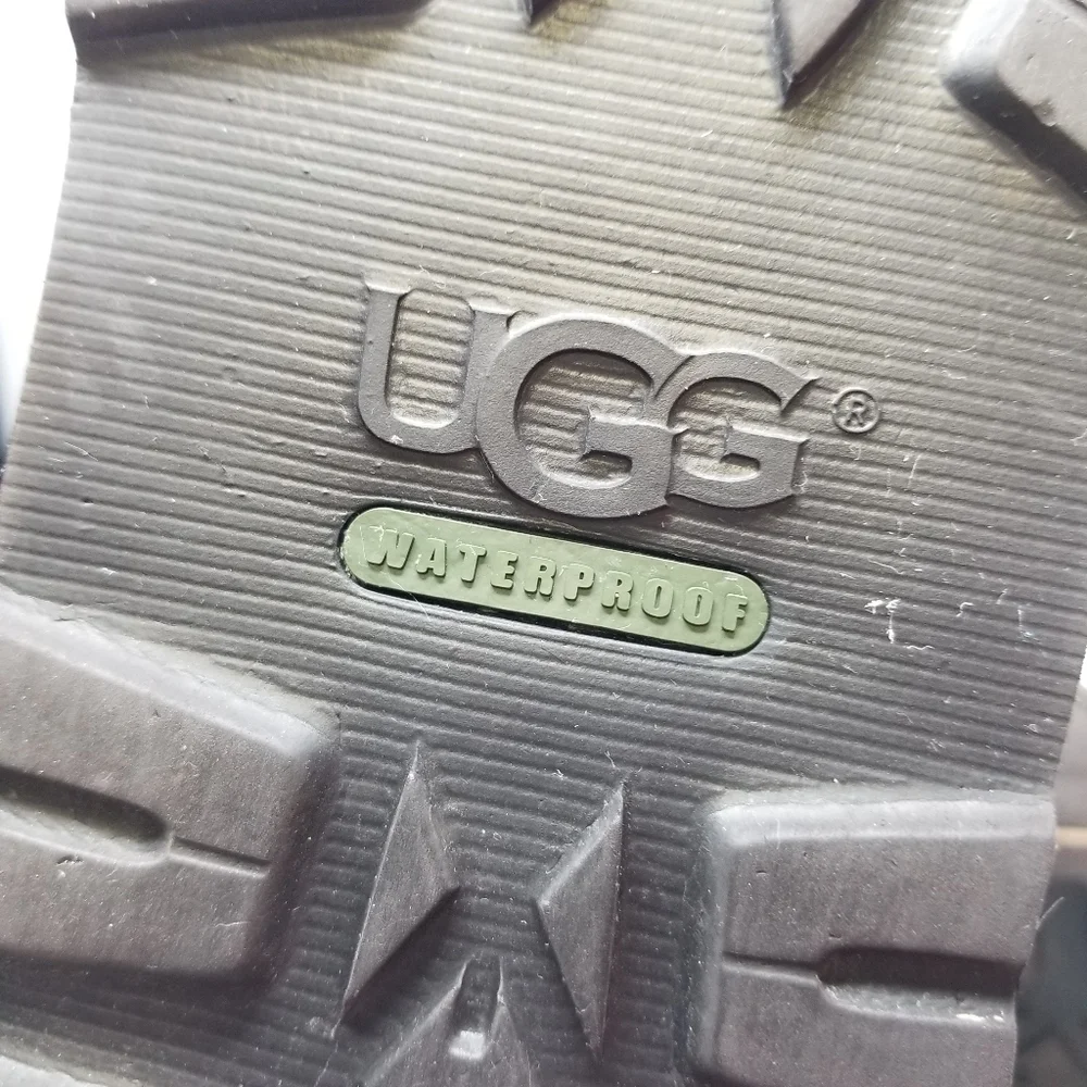Ugg Hannen TL brown leather boots